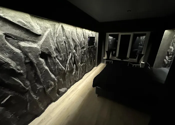 На АвтовокзаліГотель